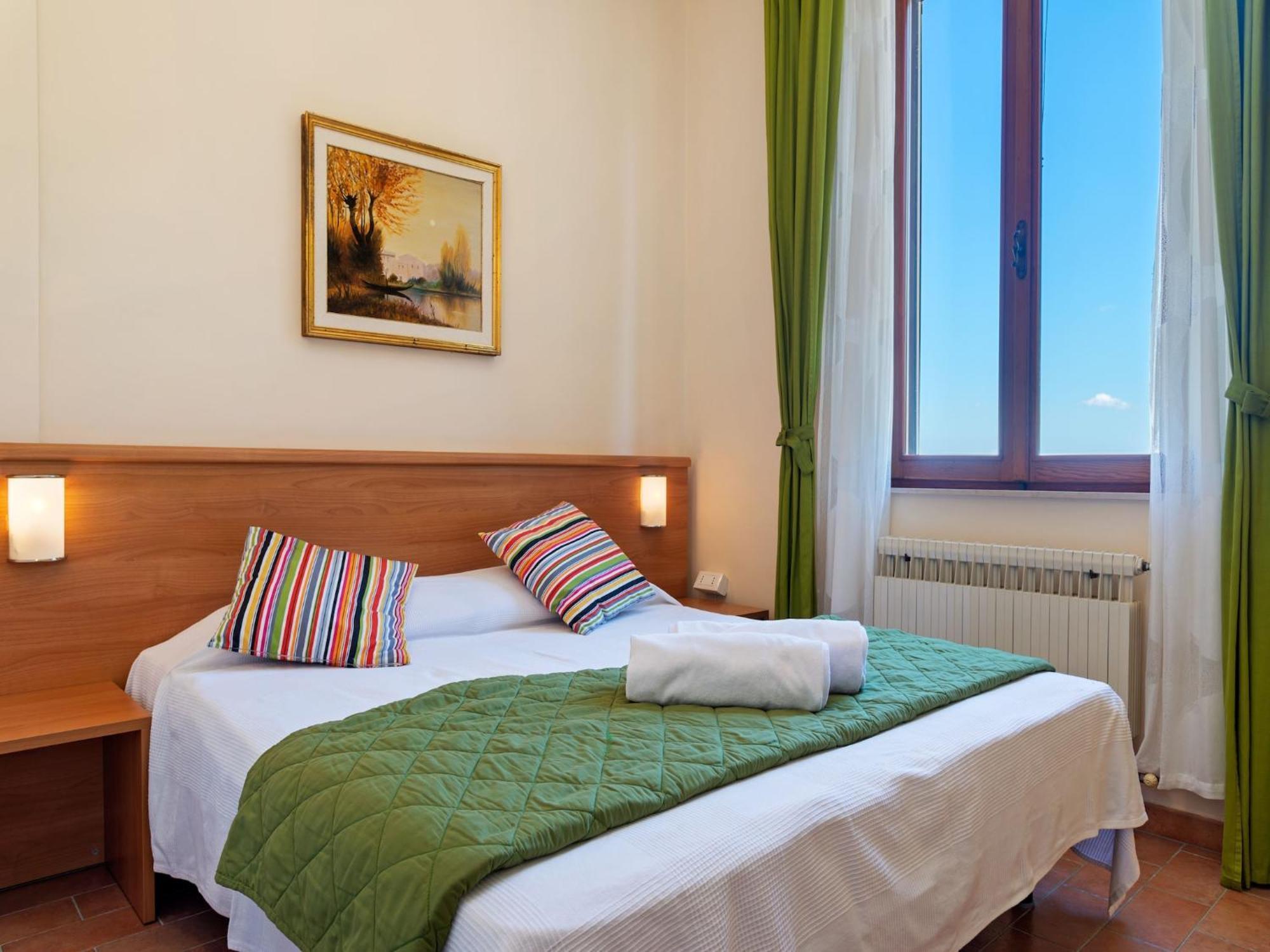 Nice Flat In Arcevia With Swimming Pool Eksteriør bilde
